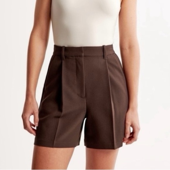 Abercrombie & Fitch Pants - Abercrombie & Fitch NWT Brown Women's High Rise Pleated Trouser Shorts